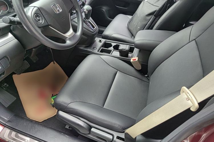 Used Honda CR-V 2016 2.0L two-wheel drive Urban Edition Left Front Seat