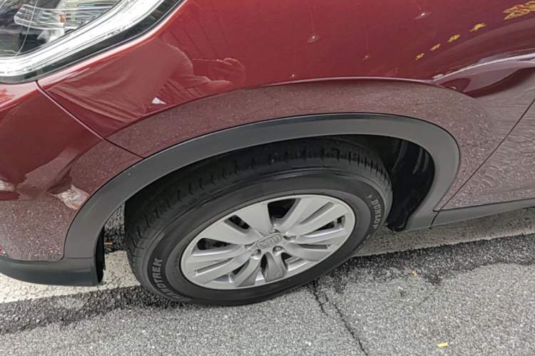 Used Honda CR-V 2016 2.0L two-wheel drive Urban Edition Left Front Wheel Hub