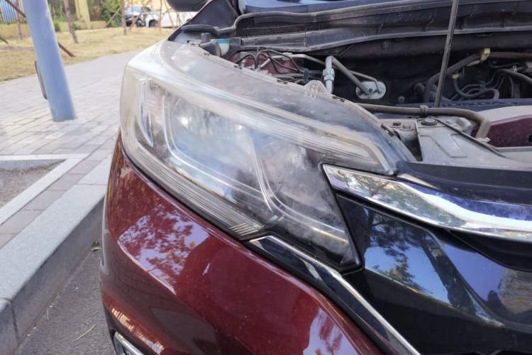Used Honda CR-V 2016 2.0L two-wheel drive Urban Edition Right Front Headlight
