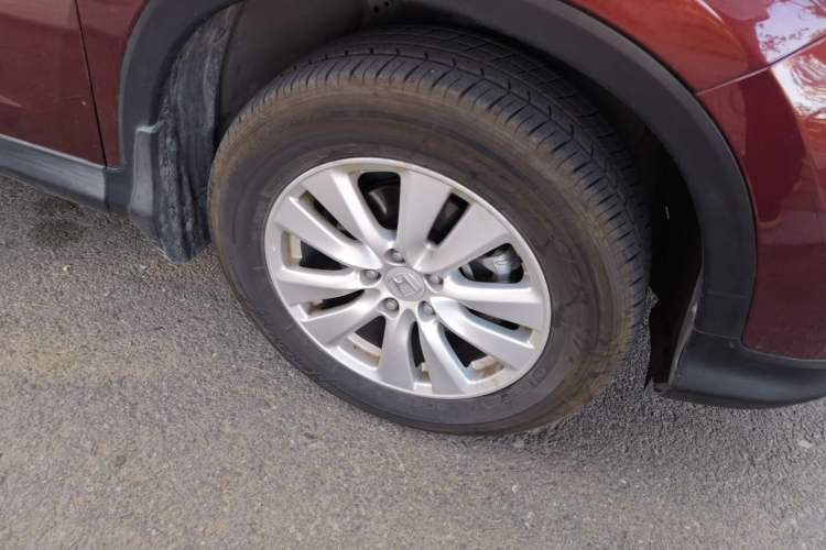 Used Honda CR-V 2016 2.0L two-wheel drive Urban Edition Right Front Wheel Hub