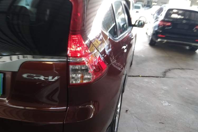 Used Honda CR-V 2016 2.0L two-wheel drive Urban Edition Right Rear Taillight