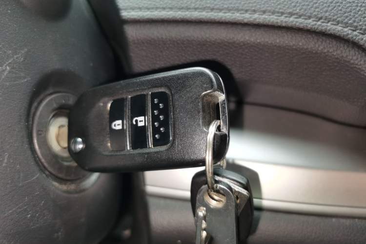 Used Honda CR-V 2016 2.0L two-wheel drive Urban Edition Vehicle Key