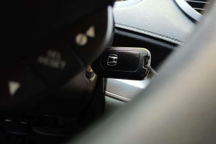 Used Honda CR-V 2016 2.0L two-wheel drive Urban Edition Vehicle Key