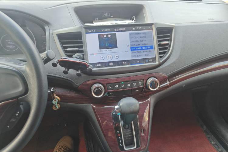 Used Honda CR-V 2016 2.0L two-wheel drive Urban Edition Audio And AC Panel