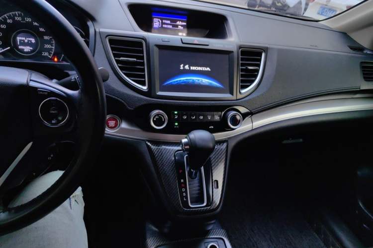 Used Honda CR-V 2016 2.0L two-wheel drive Urban Edition Audio And AC Panel