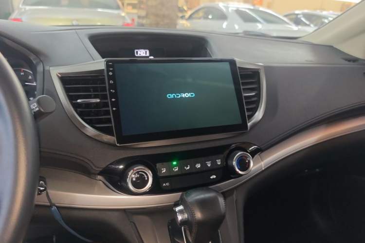 Used Honda CR-V 2016 2.0L two-wheel drive Urban Edition Audio And AC Panel