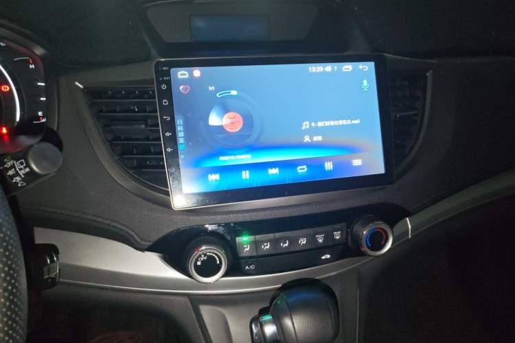 Used Honda CR-V 2016 2.0L Two-Wheel Drive Classic Edition Audio And AC Panel