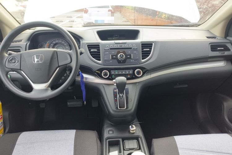Used Honda CR-V 2016 2.0L two-wheel drive Urban Edition Audio And AC Panel
