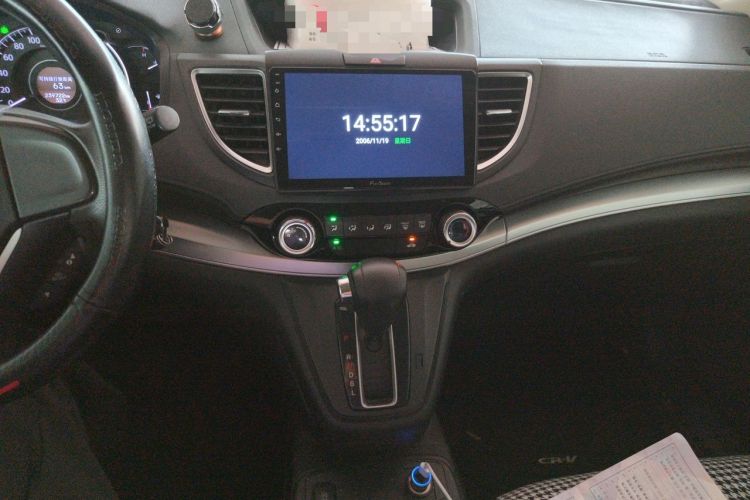 Used Honda CR-V 2016 2.0L two-wheel drive Urban Edition Audio And AC Panel