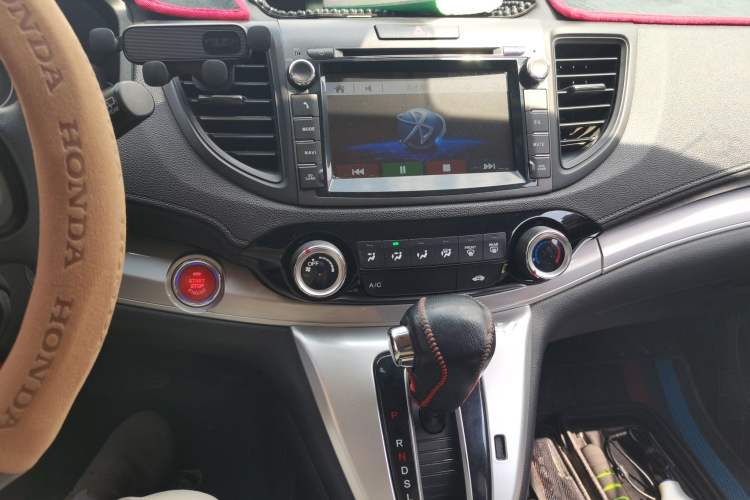 Used Honda CR-V 2016 2.0L Two-Wheel Drive Classic Edition Audio And AC Panel