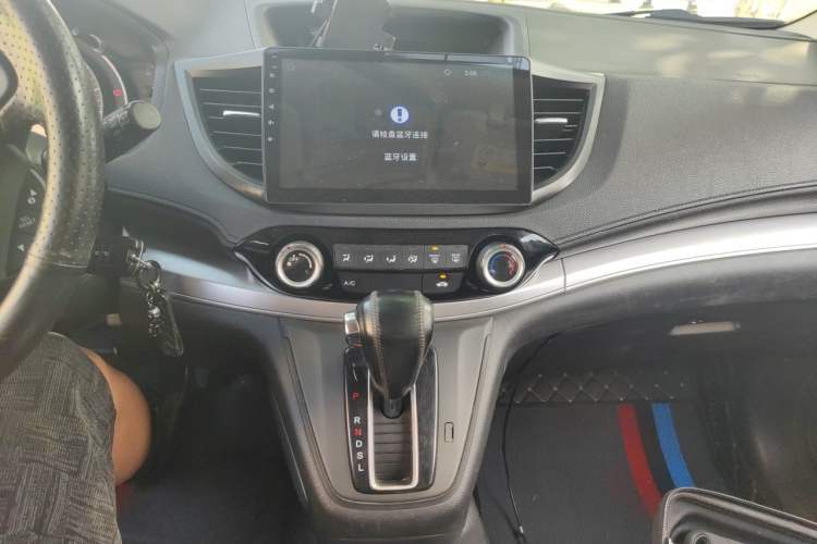 Used Honda CR-V 2016 2.0L two-wheel drive Urban Edition Audio And AC Panel