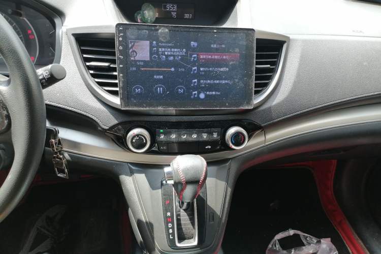 Used Honda CR-V 2016 2.0L Two-Wheel Drive Classic Edition Audio And AC Panel