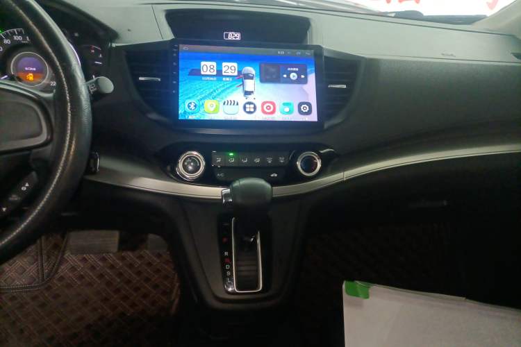 Used Honda CR-V 2016 2.0L two-wheel drive Urban Edition Audio And AC Panel
