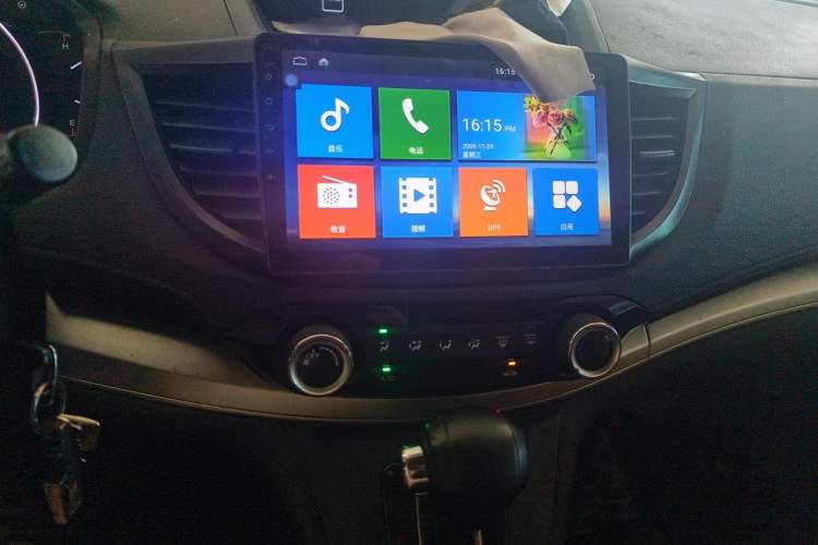 Used Honda CR-V 2016 2.0L Two-Wheel Drive Classic Edition Audio And AC Panel
