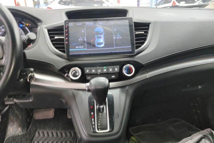 Used Honda CR-V 2016 2.0L two-wheel drive Urban Edition Audio And AC Panel
