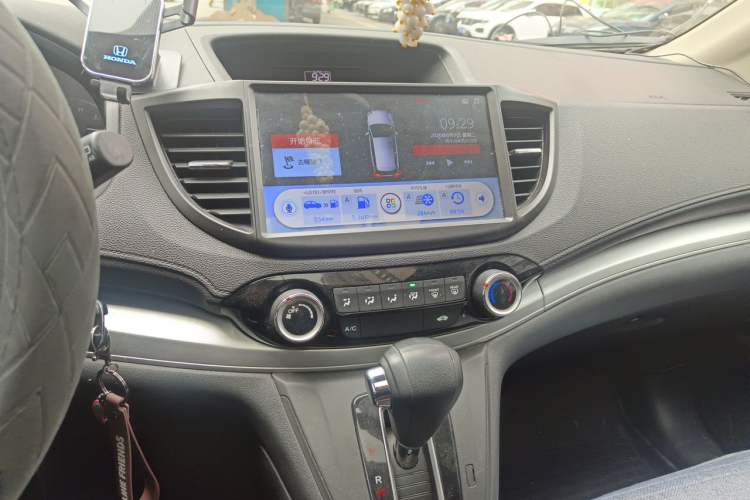 Used Honda CR-V 2016 2.0L two-wheel drive Urban Edition Audio And AC Panel