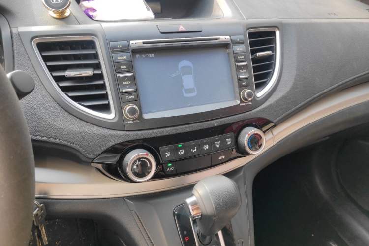 Used Honda CR-V 2016 2.0L two-wheel drive Urban Edition Audio And AC Panel
