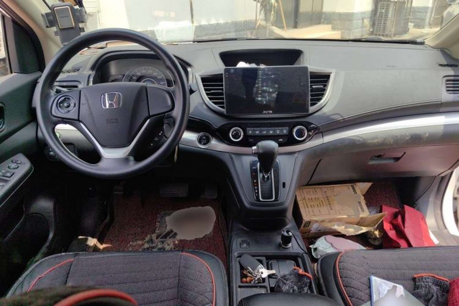 Used Honda CR-V 2016 2.0L two-wheel drive Urban Edition Center Console