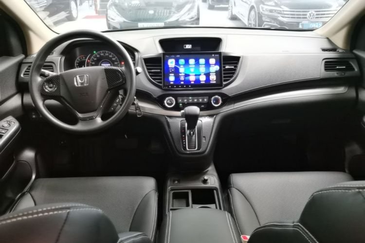 Used Honda CR-V 2016 2.0L two-wheel drive Urban Edition Center Console