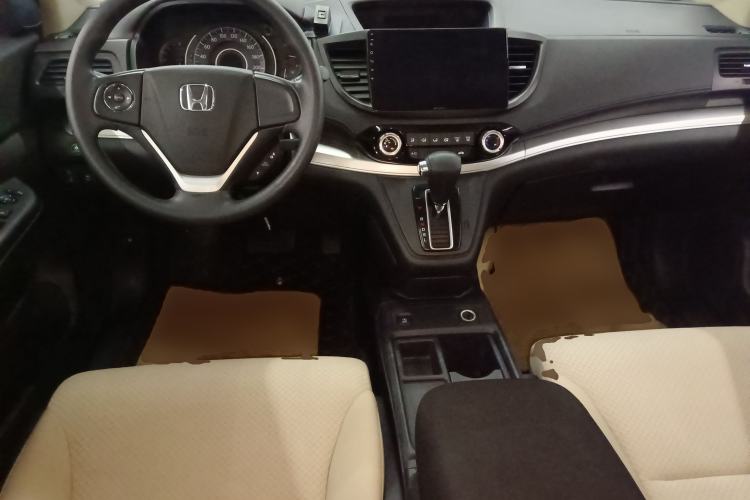 Used Honda CR-V 2016 2.0L two-wheel drive Urban Edition Center Console