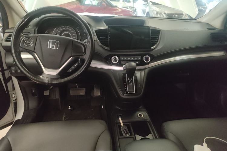 Used Honda CR-V 2016 2.0L Two-Wheel Drive Classic Edition Center Console
