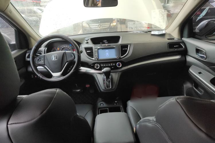 Used Honda CR-V 2016 2.0L two-wheel drive Urban Edition Center Console