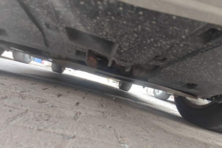 Used Honda CR-V 2016 2.0L two-wheel drive Urban Edition Chassis Front