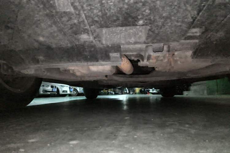 Used Honda CR-V 2016 2.0L two-wheel drive Urban Edition Chassis Front