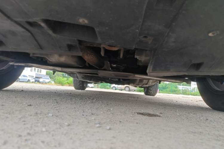Used Honda CR-V 2016 2.0L two-wheel drive Urban Edition Chassis Front