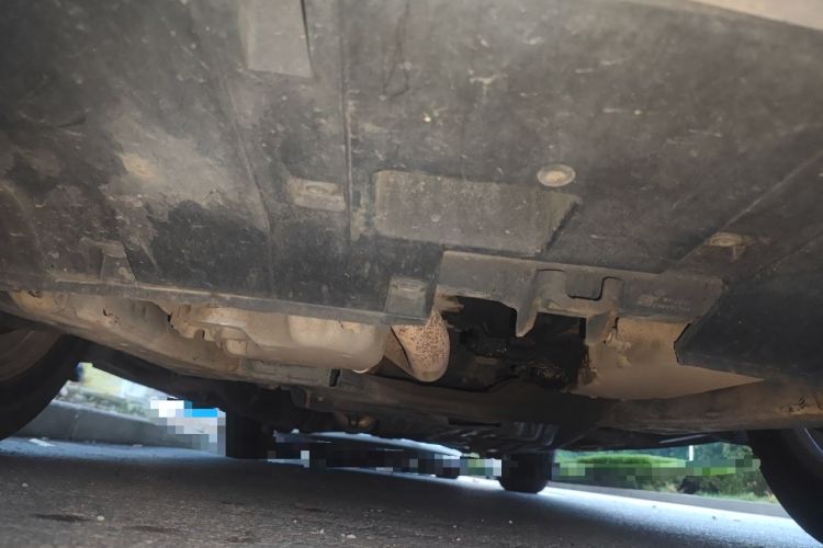 Used Honda CR-V 2016 2.0L two-wheel drive Urban Edition Chassis Front