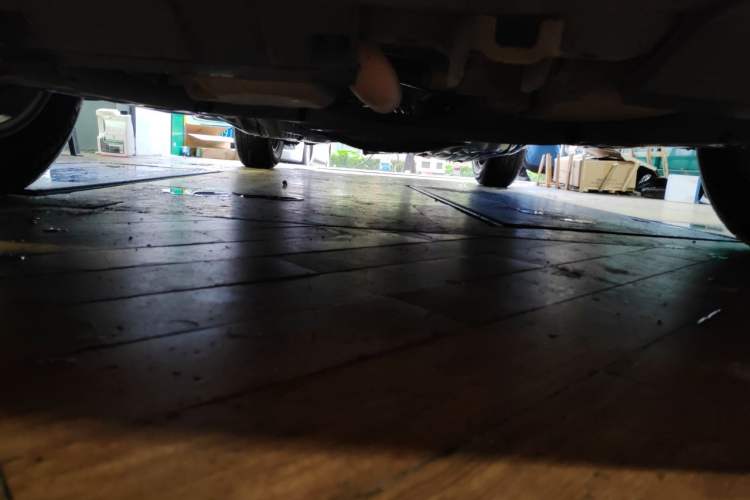 Used Honda CR-V 2016 2.0L two-wheel drive Urban Edition Chassis Front