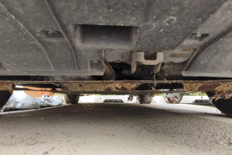 Used Honda CR-V 2016 2.0L two-wheel drive Urban Edition Chassis Front