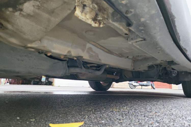 Used Honda CR-V 2016 2.0L two-wheel drive Urban Edition Chassis Front Left