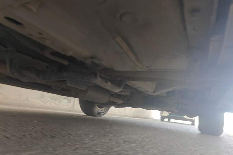 Used Honda CR-V 2016 2.0L two-wheel drive Urban Edition Chassis Front Left
