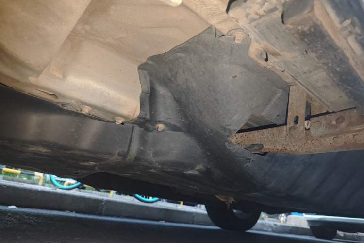 Used Honda CR-V 2016 2.0L two-wheel drive Urban Edition Chassis Front Left