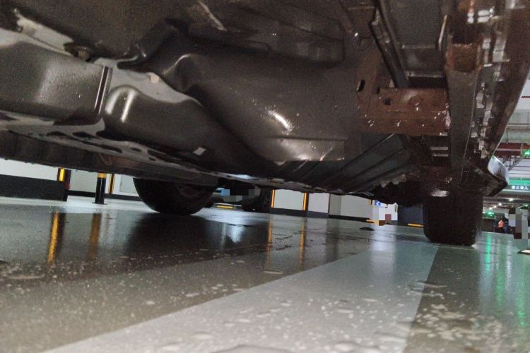 Used Honda CR-V 2016 2.0L two-wheel drive Urban Edition Chassis Front Left
