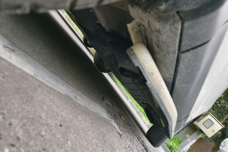 Used Honda CR-V 2016 2.0L Two-Wheel Drive Classic Edition Chassis Front Left