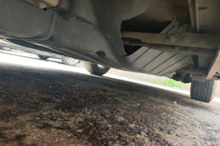 Used Honda CR-V 2016 2.0L two-wheel drive Urban Edition Chassis Front Left
