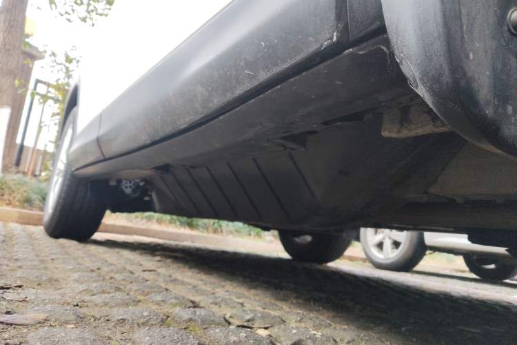 Used Honda CR-V 2016 2.0L two-wheel drive Urban Edition Chassis Front Right