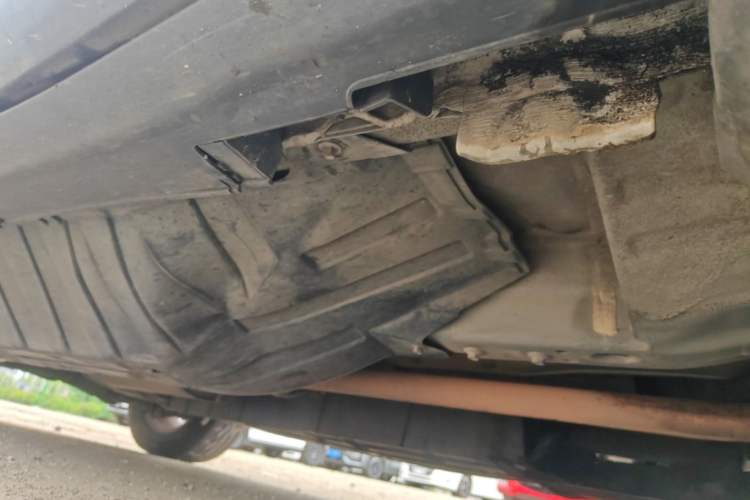 Used Honda CR-V 2016 2.0L two-wheel drive Urban Edition Chassis Front Right