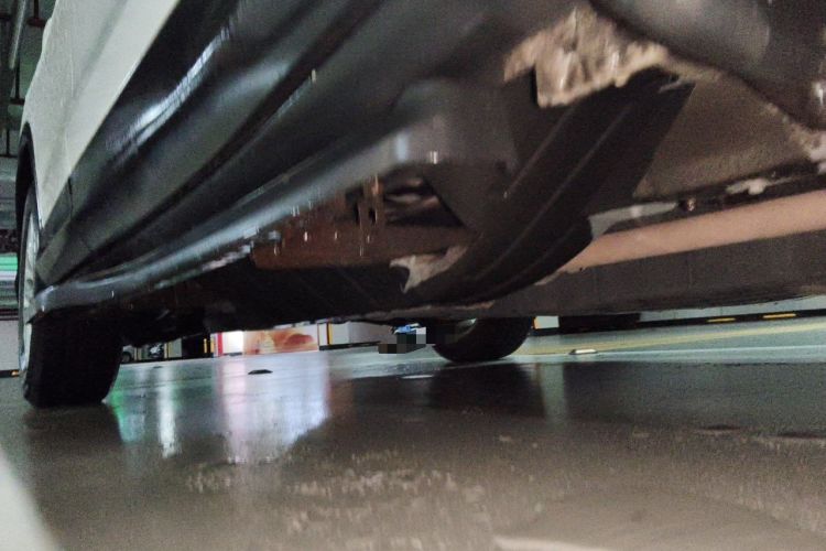Used Honda CR-V 2016 2.0L two-wheel drive Urban Edition Chassis Front Right