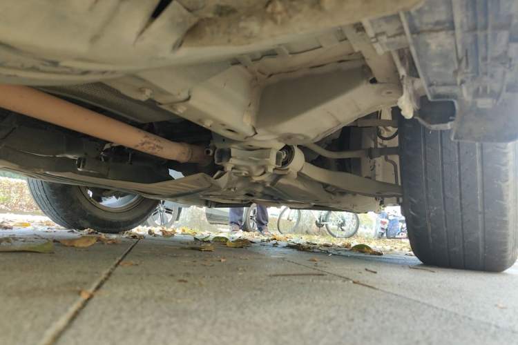 Used Honda CR-V 2016 2.0L two-wheel drive Urban Edition Chassis Front Right