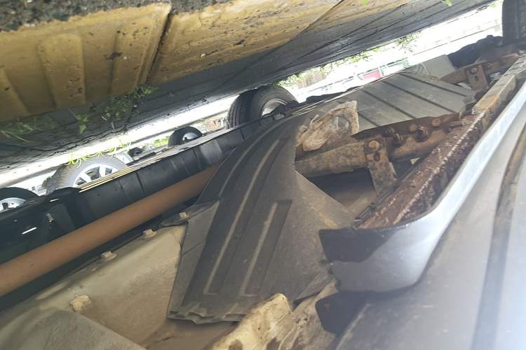 Used Honda CR-V 2016 2.0L two-wheel drive Urban Edition Chassis Front Right
