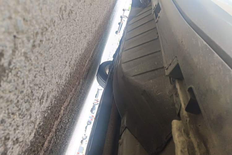 Used Honda CR-V 2016 2.0L two-wheel drive Urban Edition Chassis Front Right
