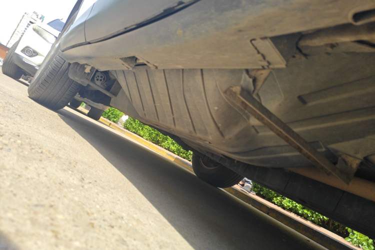 Used Honda CR-V 2016 2.0L two-wheel drive Urban Edition Chassis Front Right