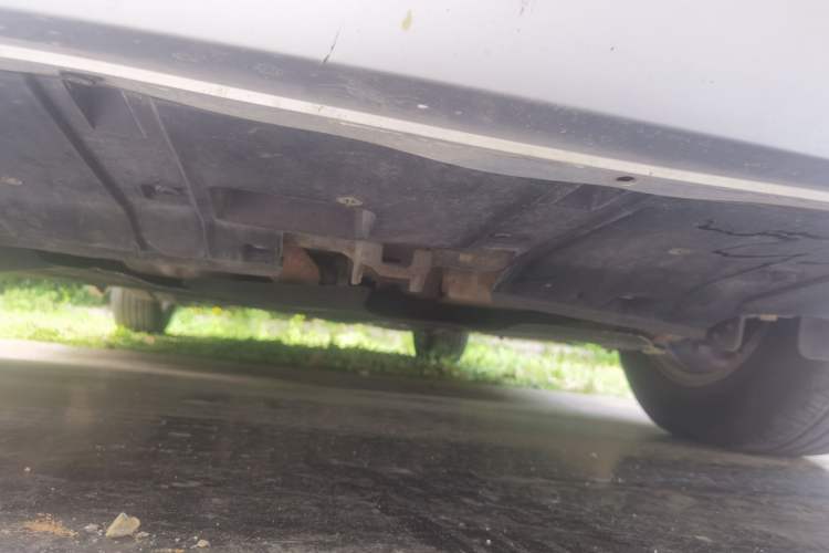 Used Honda CR-V 2016 2.0L two-wheel drive Urban Edition Chassis Front