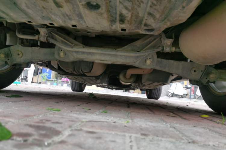 Used Honda CR-V 2016 2.0L two-wheel drive Urban Edition Chassis Rear
