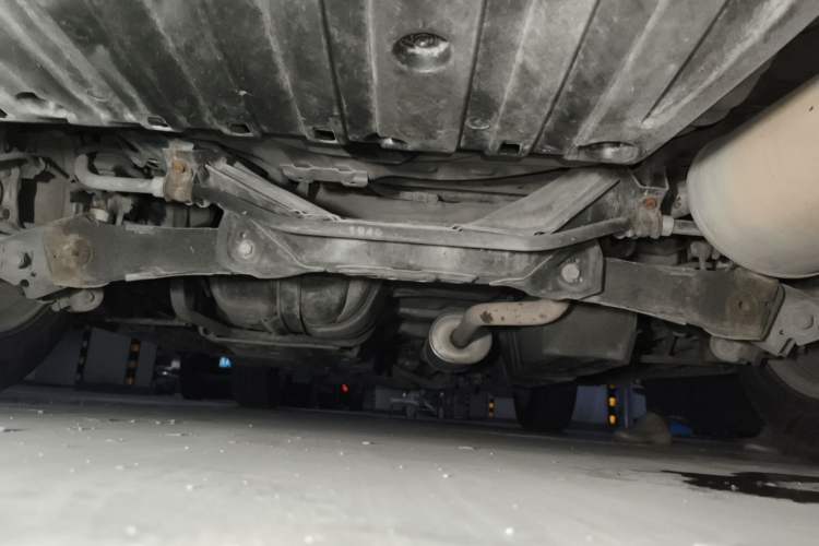 Used Honda CR-V 2016 2.0L two-wheel drive Urban Edition Chassis Rear