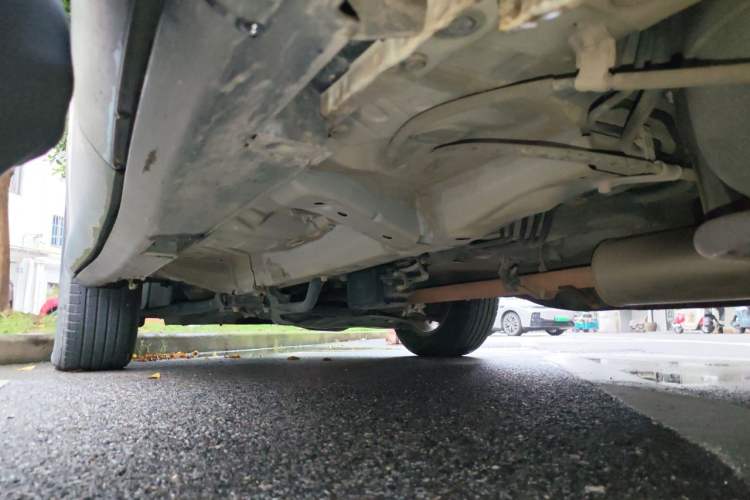 Used Honda CR-V 2016 2.0L two-wheel drive Urban Edition Chassis Rear Left