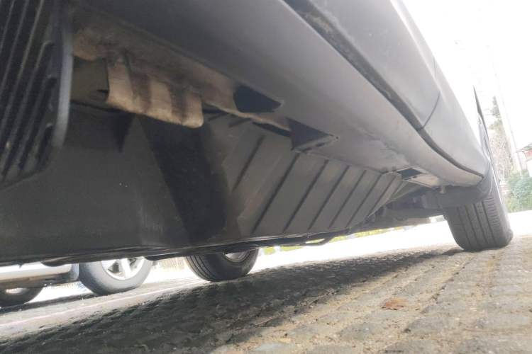 Used Honda CR-V 2016 2.0L two-wheel drive Urban Edition Chassis Rear Right